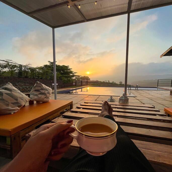 Waterrock Stays The Mango Tree Chalet 浦那 外观 照片